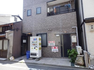 Stable万寿寺（ステーブル万寿寺）のエントランス