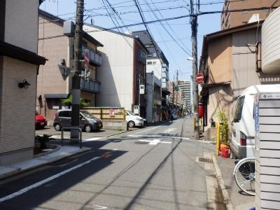 Stable万寿寺（ステーブル万寿寺）の周辺|前面道路