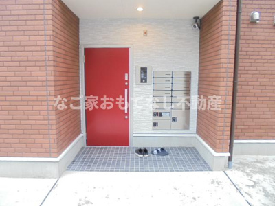 【エントランス】 | Terre-IV | Terre-IV（テールフォー）　西区の物件はなご家おもてなし不動産へ。