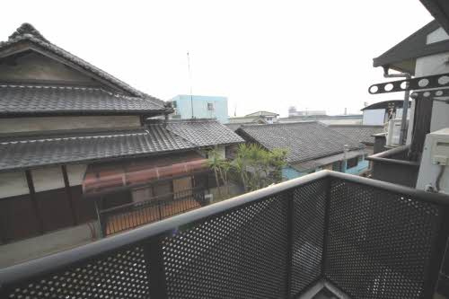 和泉市葛の葉町１丁目のハイツの展望