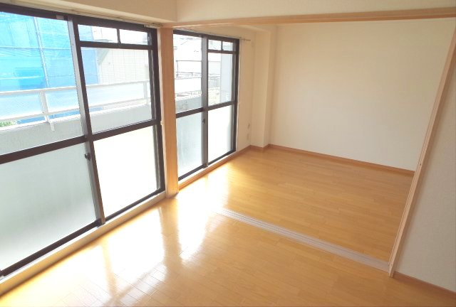 【寝室】 | ベルヴィ本山中町