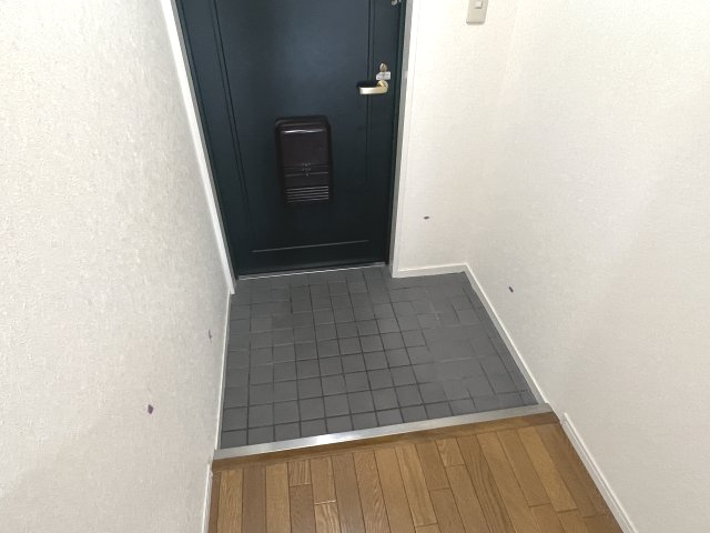 【玄関】 | ベルヴィ本山中町
