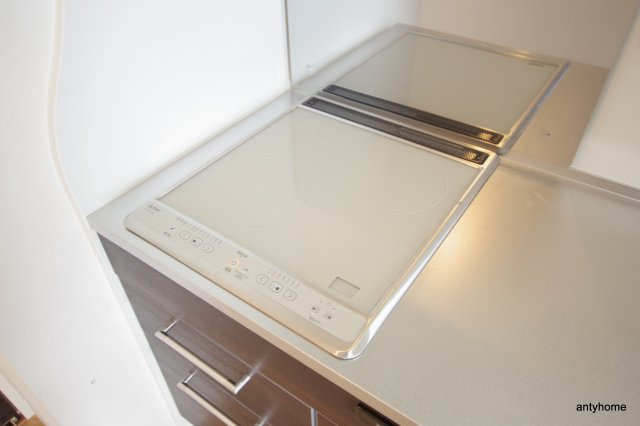 セレニテ桜川駅前プリエ　仲介手数料無料のキッチン