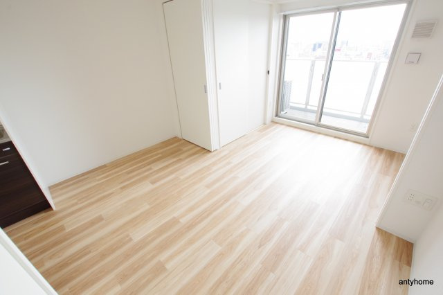 セレニテ桜川駅前プリエ　仲介手数料無料の寝室