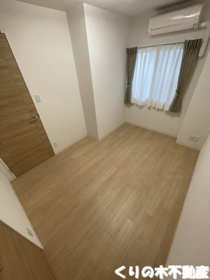 【洋室】 | アルファライフ今治銀座Ⅱ | 使い勝手のいい洋室です