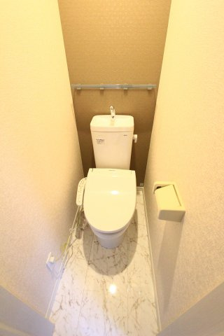 ユナイト末吉ロス・アラモスのトイレ|同タイプ参考写真です。