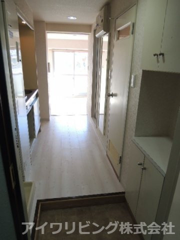 ジュネス桜ヶ丘の玄関|玄関から【ジュネス桜ヶ丘】