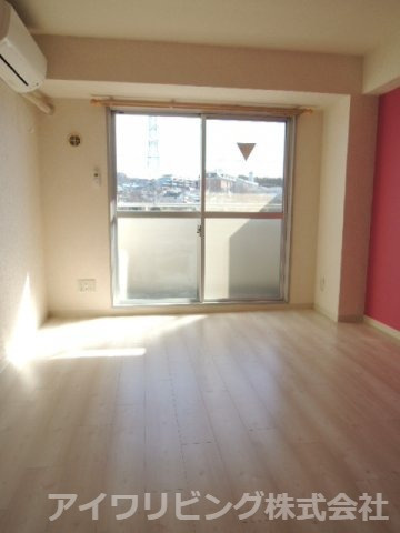 ジュネス桜ヶ丘の洋室|洋室5.5帖【ジュネス桜ヶ丘】