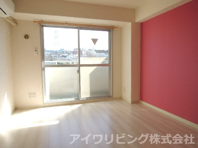 ジュネス桜ヶ丘の洋室|【ジュネス桜ヶ丘】