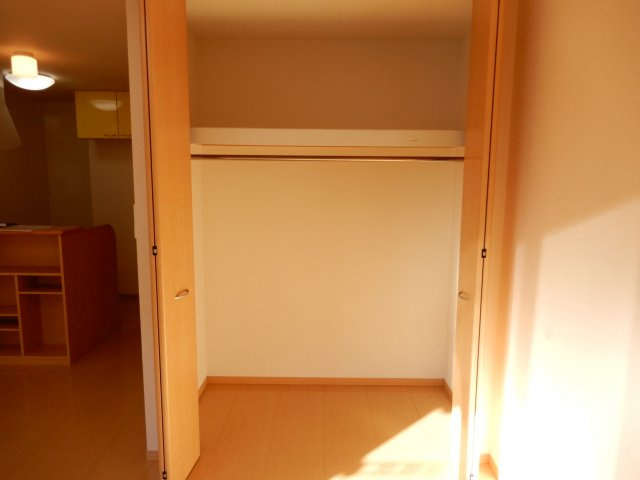リビングタウン乙田 Aの収納