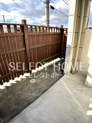 【バルコニー】 | poggio al sole quattro | 暖かな日差しのふりそそぐバルコニー