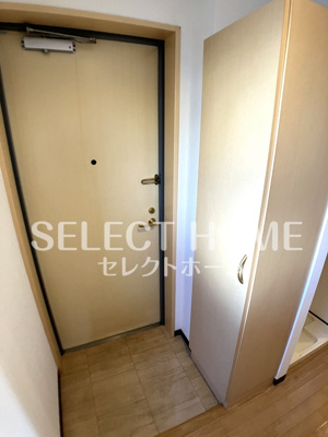 【玄関】 | poggio al sole quattro | 収納もある玄関です