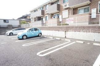 【駐車場】