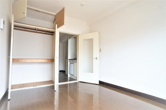 船橋市前原西１丁目の賃貸マンションの洋室