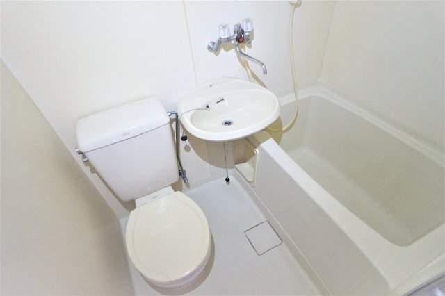 船橋市前原西１丁目の賃貸マンションの浴室