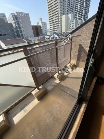 イーストコート本庄のバルコニー|陽当たり良好なバルコニーです