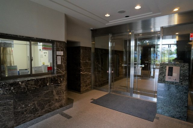 プレジールレジデンス川崎（川崎区南町）のエントランス|清潔なエントランスです