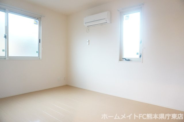 上益城郡益城町大字古閑のアパートの洋室