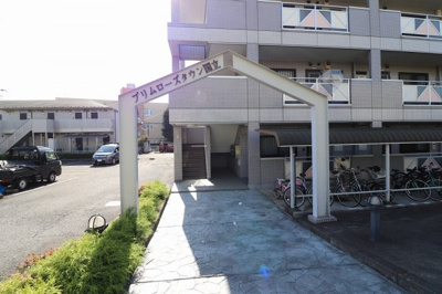 【エントランス】 | プリムローズタウン国立