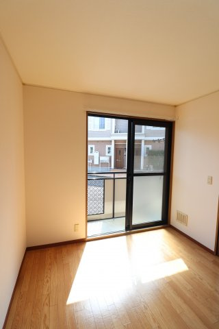 アーバンライフBの居間・リビング