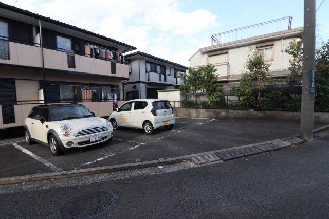 アーバンライフBの駐車場