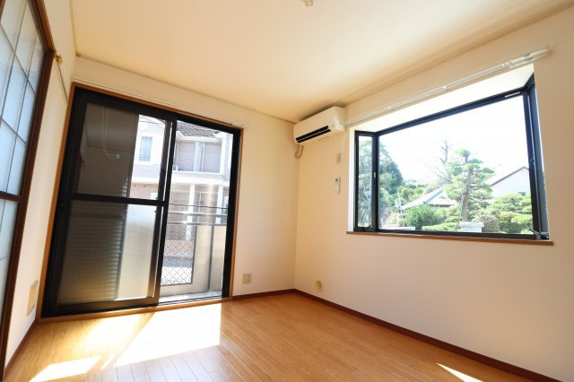 アーバンライフBの洋室