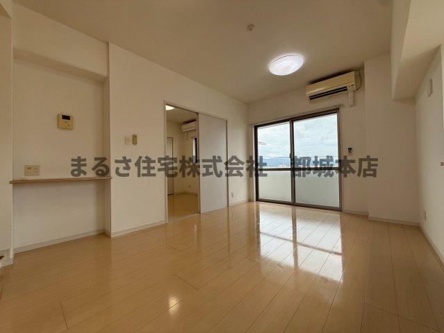 スカイコート年見の居間・リビング