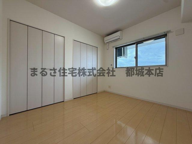 スカイコート年見の居間・リビング