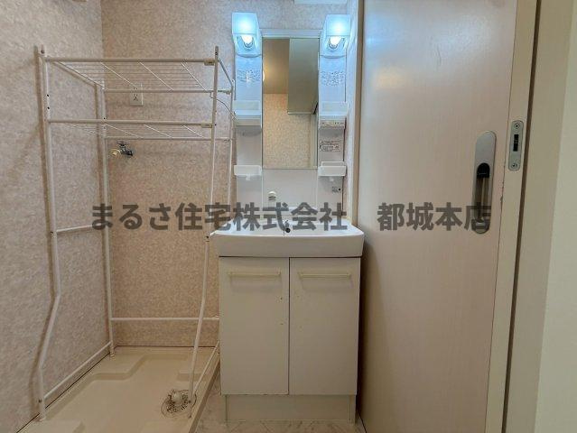 スカイコート年見の洗面所