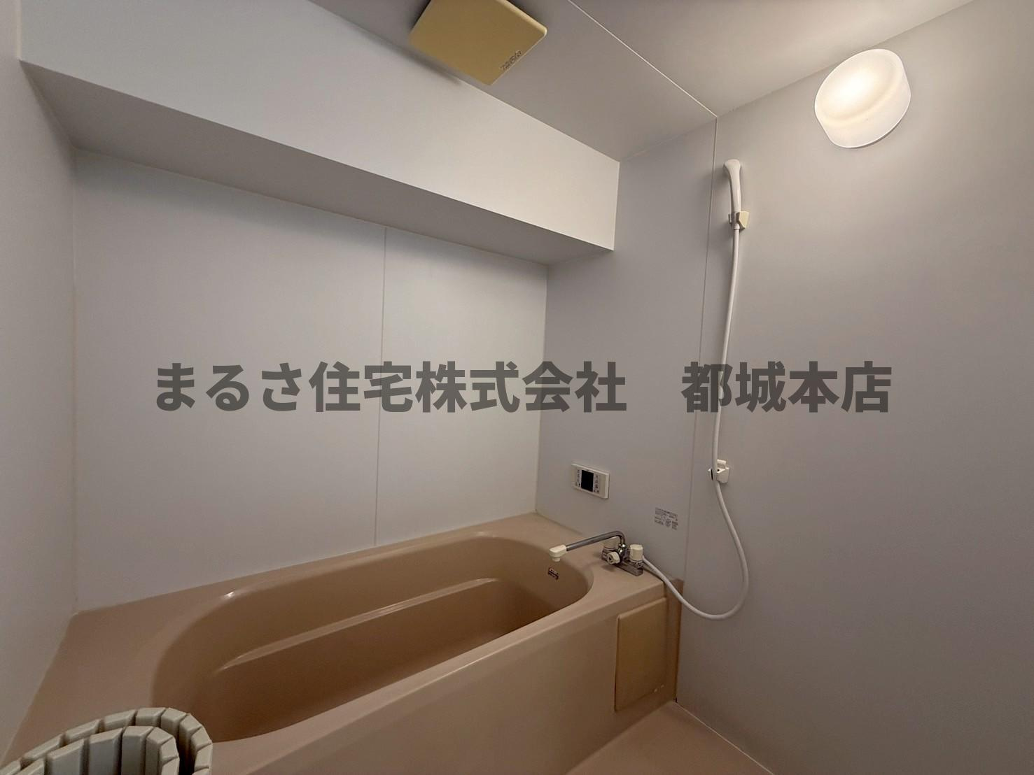 スカイコート年見の浴室