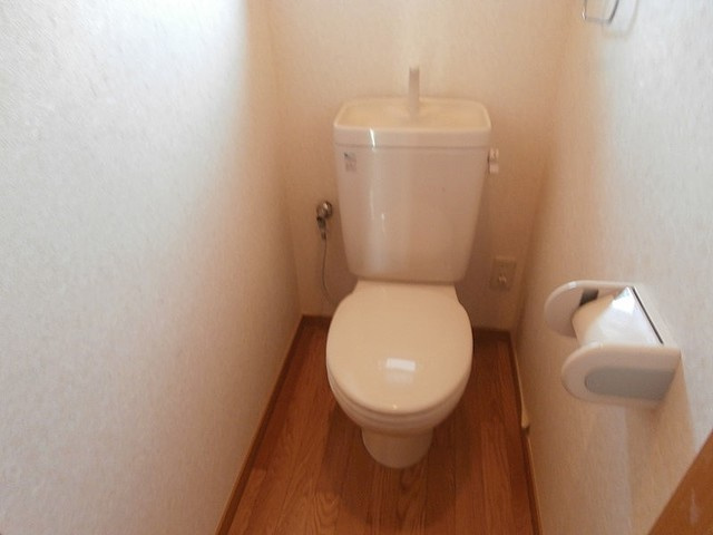 サンライトハウスA棟のトイレ|前回募集時の写真です。現況優先