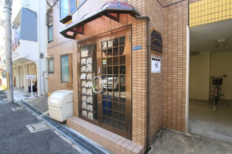 【エントランス】