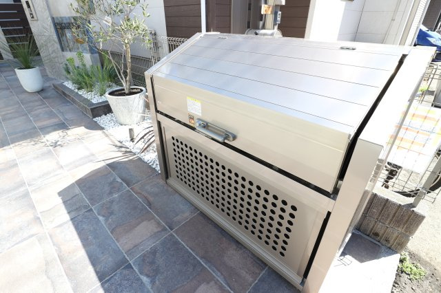 ＣＳ　ＧＡＲＤＥＮ八坂のその他共用部分|ゴミ置き場