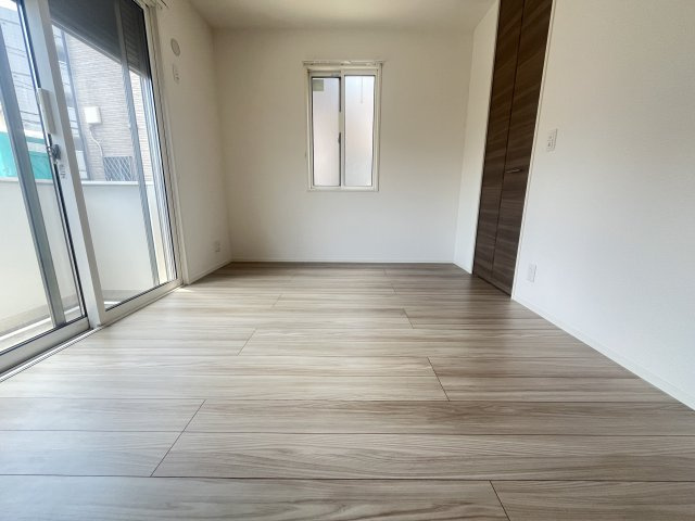 D-room K・M金剛の洋室