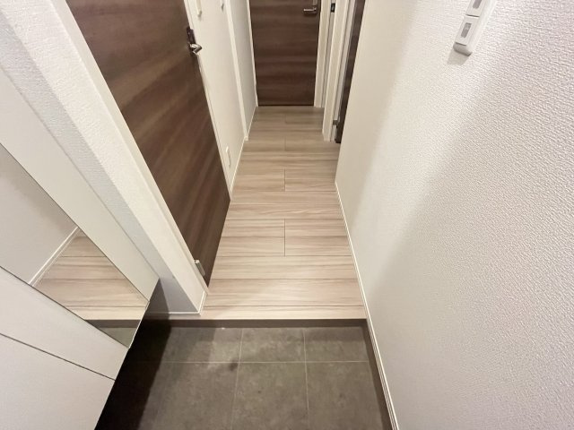 D-room K・M金剛の玄関