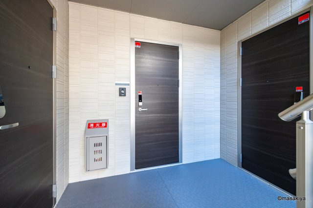 セジュール東鶴賀のエントランス