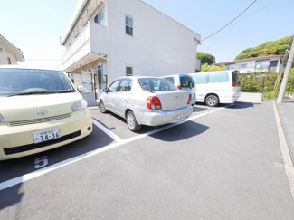 【駐車場】