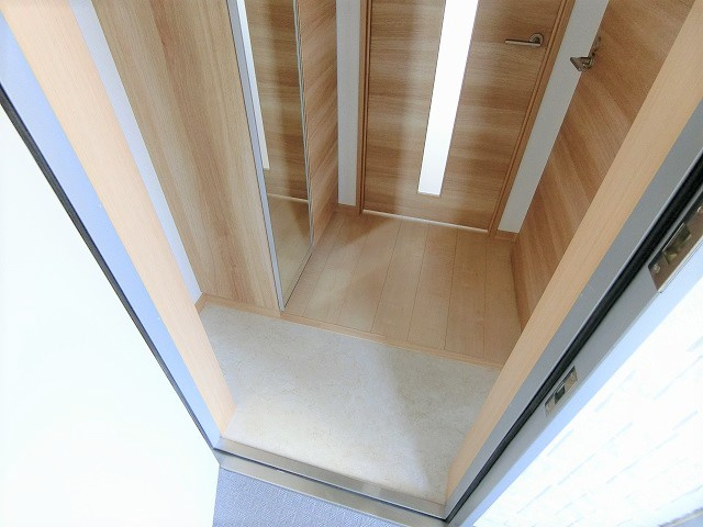 リコルテ志茂の玄関