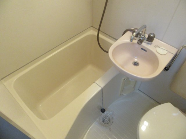 せのコーポの浴室|ゆったり過ごせるお風呂です