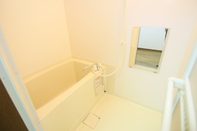 ポンドレックスの浴室|別のお部屋の参考写真となります