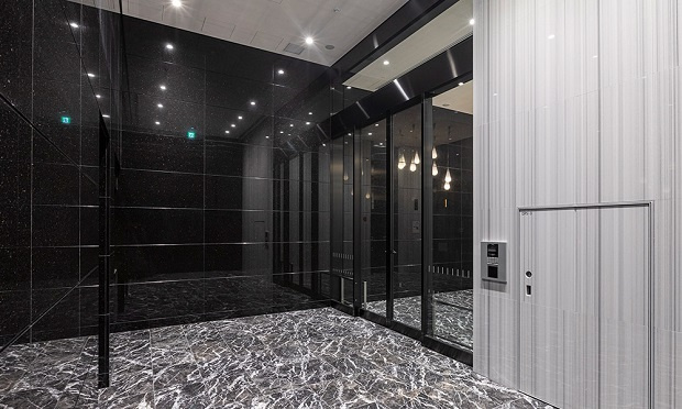 千代田区神田練塀町の賃貸マンションの玄関|エントランス入口