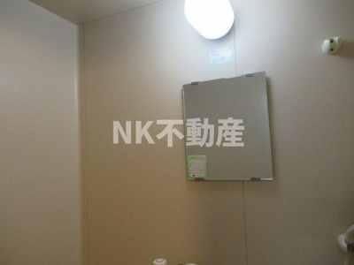 【浴室】 | ガリューコート菱屋西（長瀬賃貸） | お風呂に鏡があります