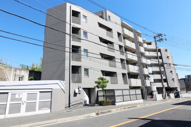 豊中市上新田３丁目の中古マンションの外観
