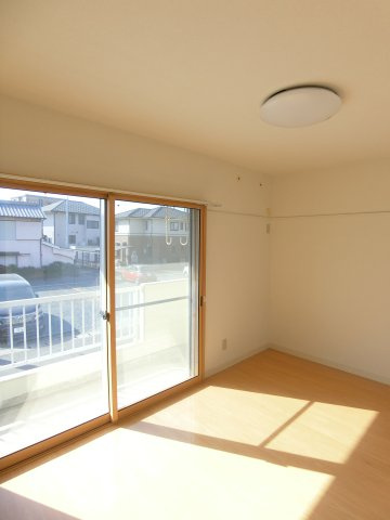 カクサン可美タウンAの洋室