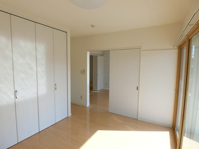 カクサン可美タウンAの洋室