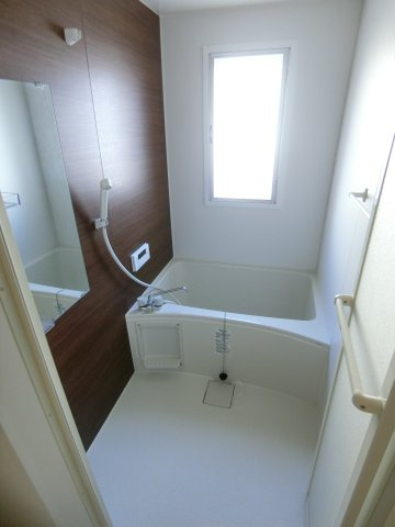 カクサン可美タウンAの浴室