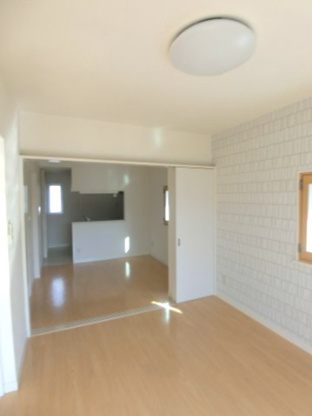 カクサン可美タウンAの玄関|ゆったりとした玄関です