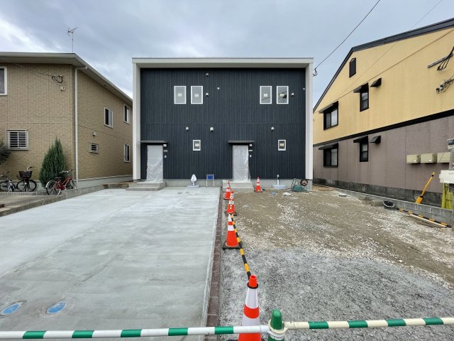 フォレストブルーの駐車場