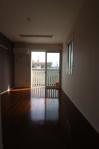 アイスール片倉の居間・リビング