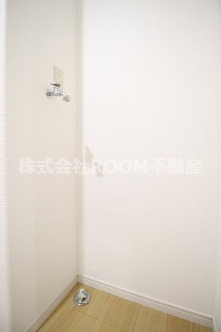 ヴィ・ウルーズの独立洗面台|朝の身支度には欠かせない独立洗面化粧台